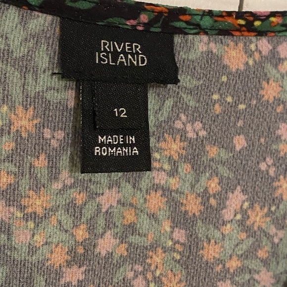 River Island Floral Wrap Mini Dress. Women’s Size 12. NWOT. - Picture 9 of 9